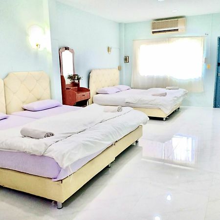 Ranong Boutique Hotel And Mall Buitenkant foto