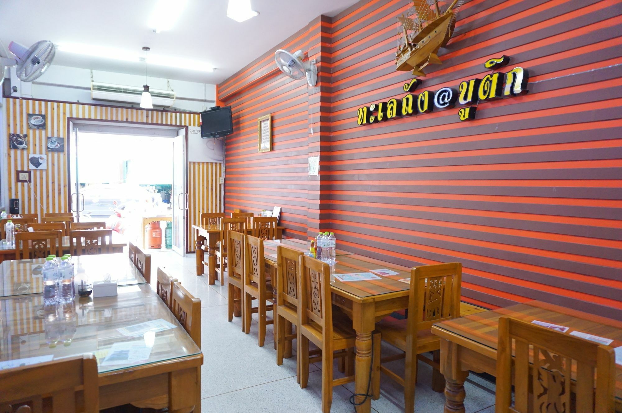 Ranong Boutique Hotel And Mall Buitenkant foto